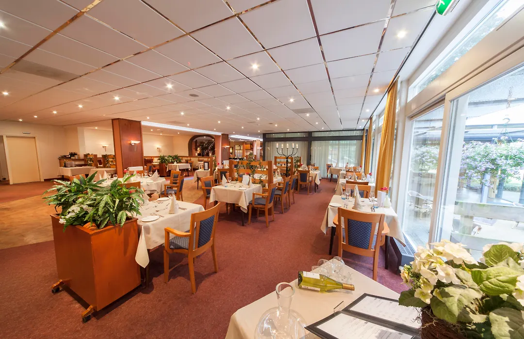 Fletcher Hotel-Restaurant Paasberg-1